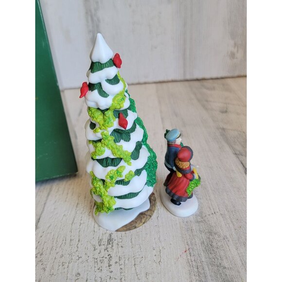 Dept 56 The Holly And The Ivy 1997 Village accessory Xmas - Picture 7 of 8